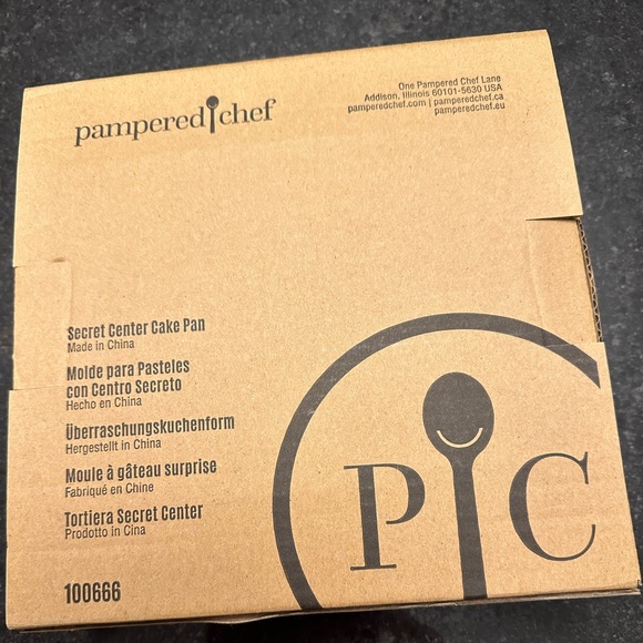 Pampered Chef Kitchen Brand New Pampered Chef Secret Center Cake Pan Poshmark
